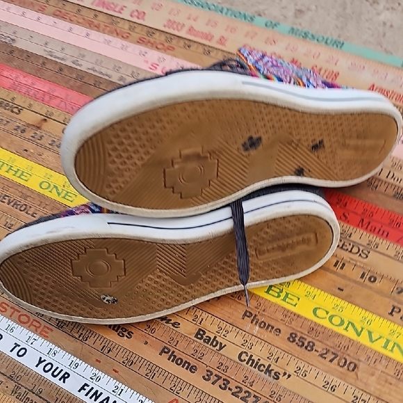 Inkkas Multicolor High-Top Sneakers - Picture 6 of 9